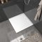 Receveur en acrylique Blanc 90x90x4 cm + Grilles Linéaires Chrome et Blanche Mate