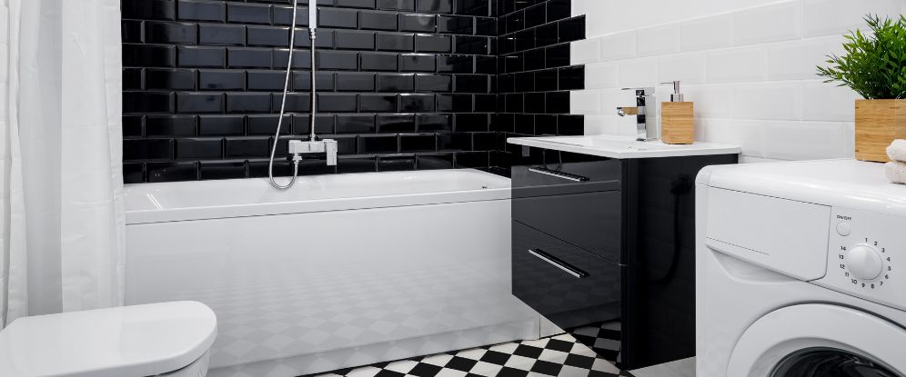 Salle de bain noir et blanc